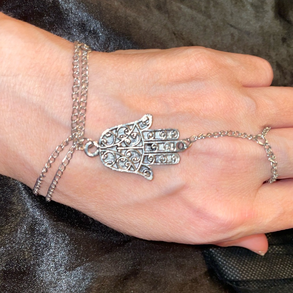 Silver Hamsa Hand Chain Bracelet